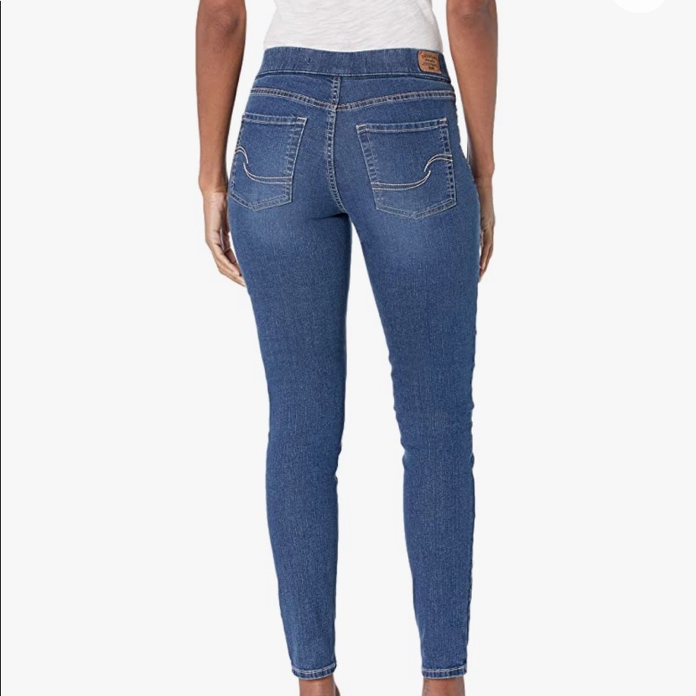 Levi super skinny pull on